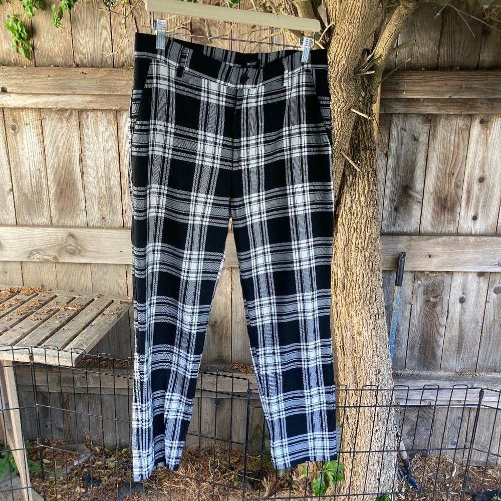Men's Black and White Plaid Pants